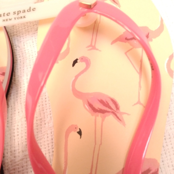 NWOT kate spade Flamingo Flip Flops - Picture 4 of 7